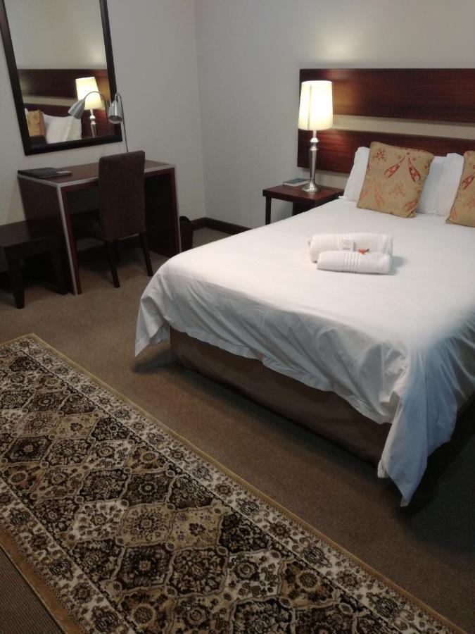 Belmont Guesthouse Bloemfontein Buitenkant foto