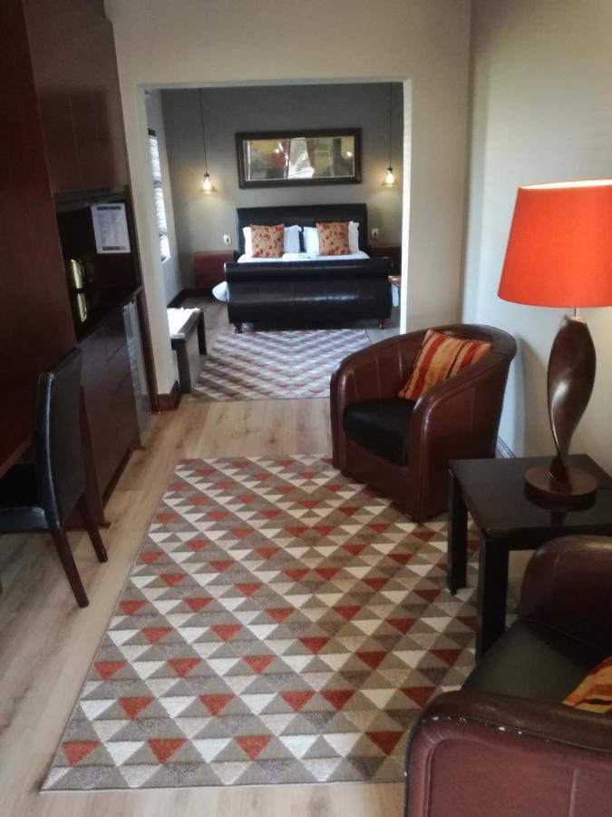 Belmont Guesthouse Bloemfontein Buitenkant foto