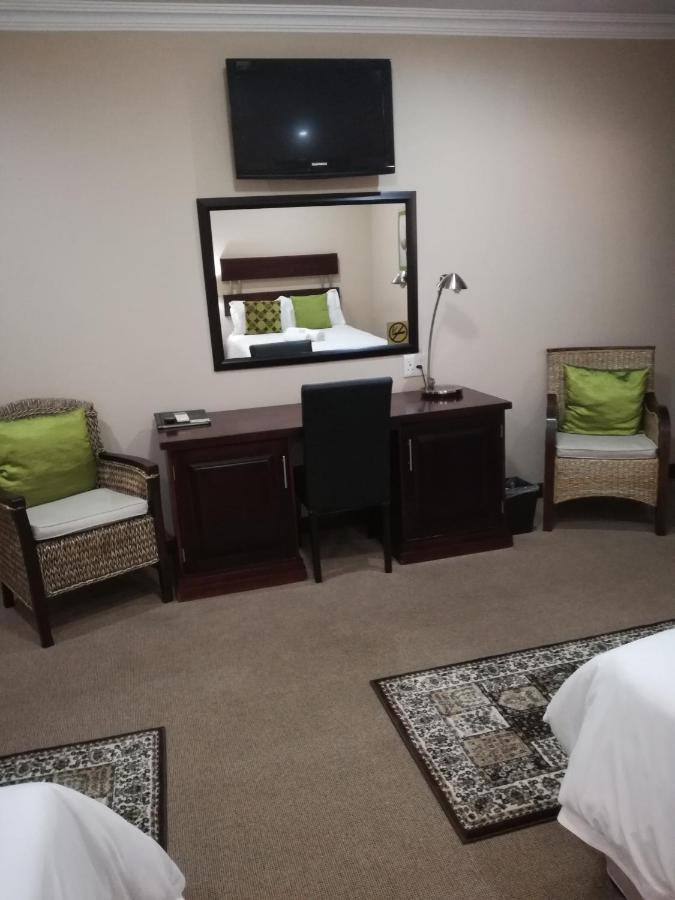 Belmont Guesthouse Bloemfontein Buitenkant foto
