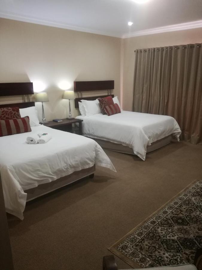 Belmont Guesthouse Bloemfontein Buitenkant foto