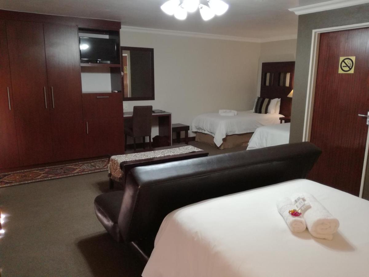 Belmont Guesthouse Bloemfontein Buitenkant foto