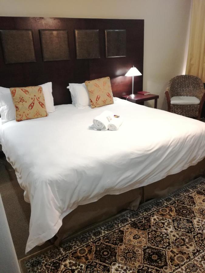 Belmont Guesthouse Bloemfontein Buitenkant foto