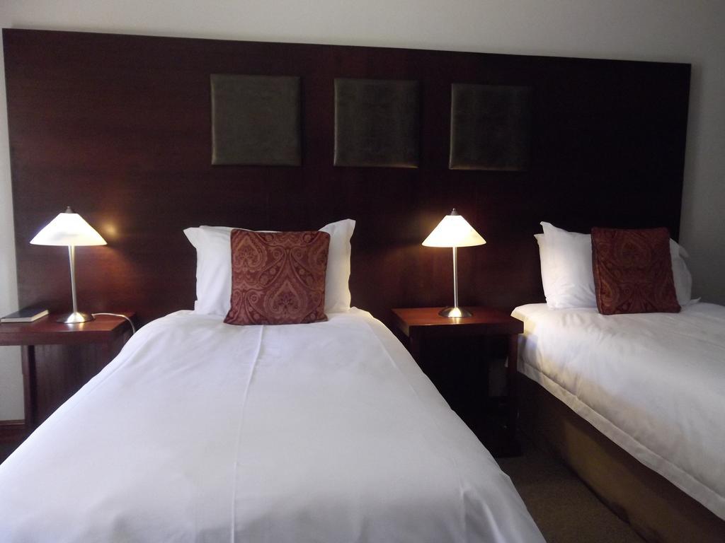 Belmont Guesthouse Bloemfontein Buitenkant foto