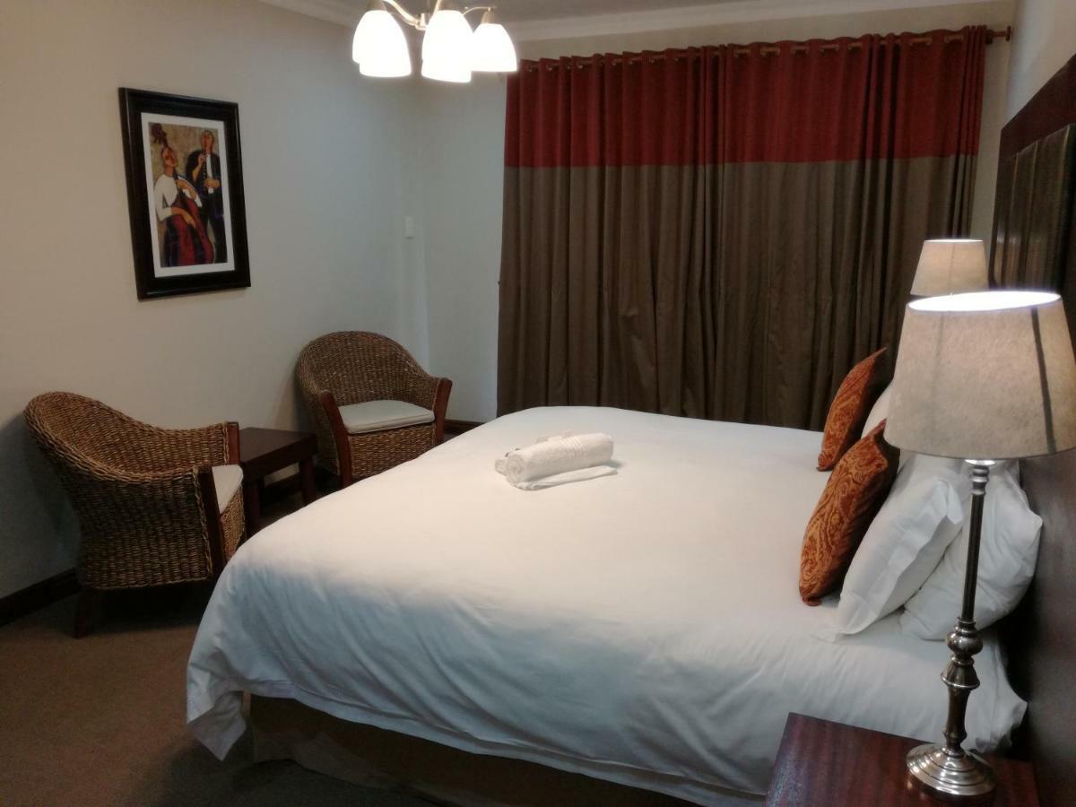 Belmont Guesthouse Bloemfontein Buitenkant foto