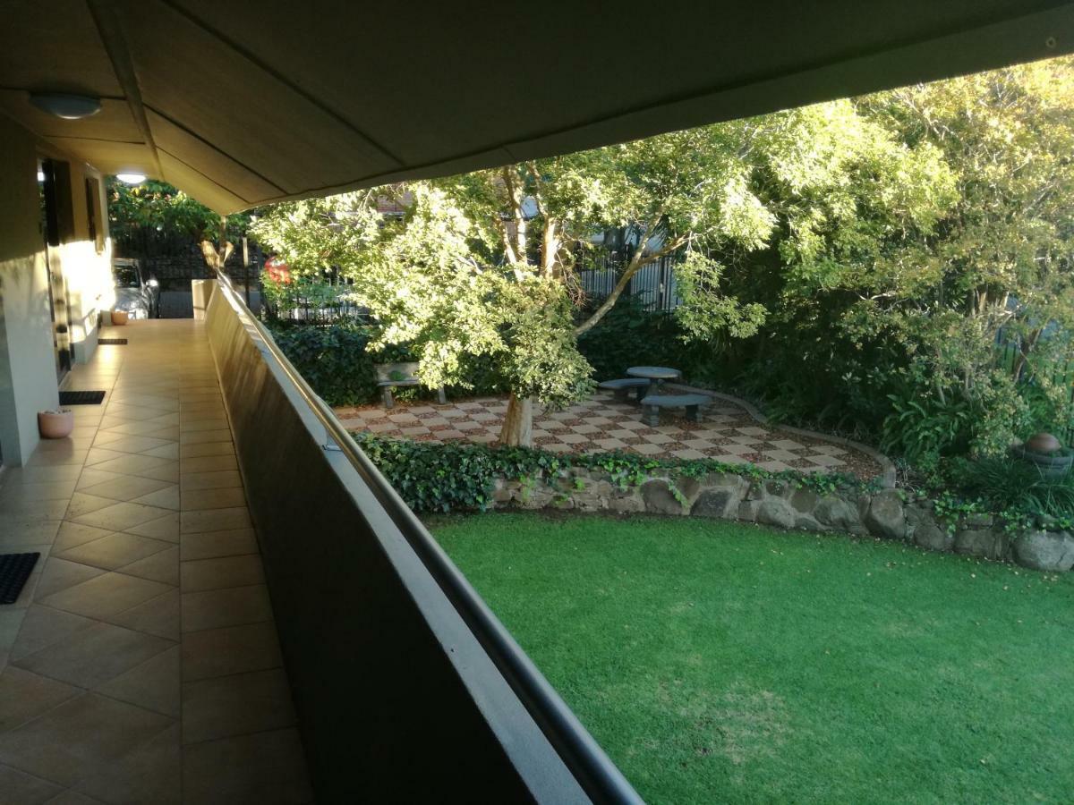 Belmont Guesthouse Bloemfontein Buitenkant foto