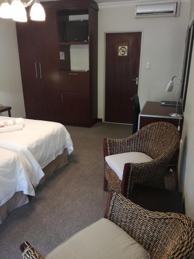 Belmont Guesthouse Bloemfontein Buitenkant foto